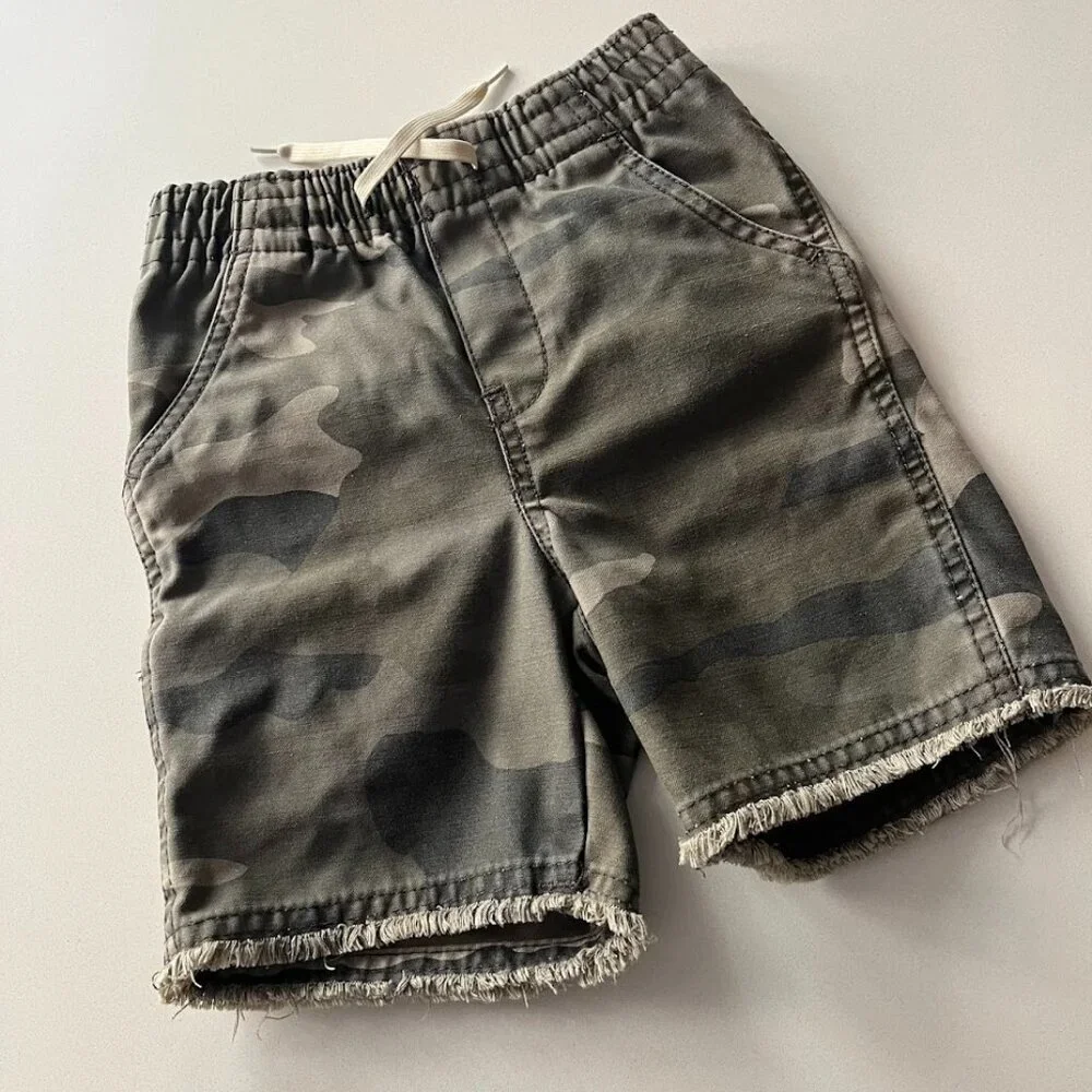 Old Navy Camouflage shorts size 2T
